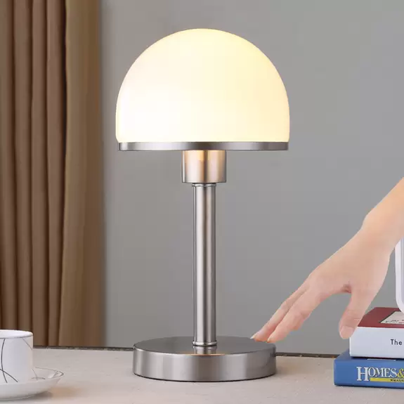 Lampenwelt Tischleuchte Jolie mit Glasschirm Touchfunktion im Angebot