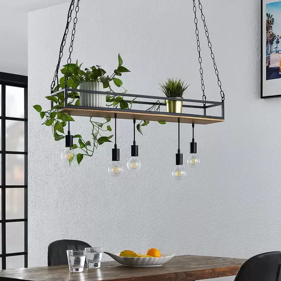 Lampenwelt Lindby Pendelleuchte Kirista, 5-flg., schwarz, Holz, 100 cm Preisnachlass