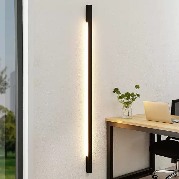 Lampenwelt Arcchio Ivano LED-Wandleuchte, 170 cm, schwarz Lagerräumung