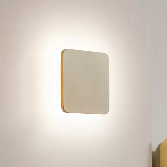 Lampenwelt Lucande LED-Wandleuchte Elrik, goldfarben, 22 cm, Metall im Angebot