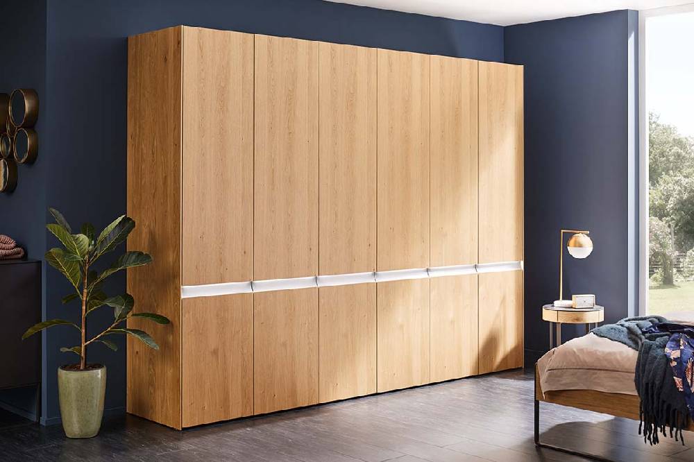 Hülsta NEO – Kleiderschrank