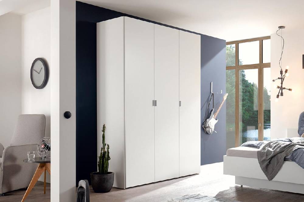 Hülsta BASIC – Kleiderschrank