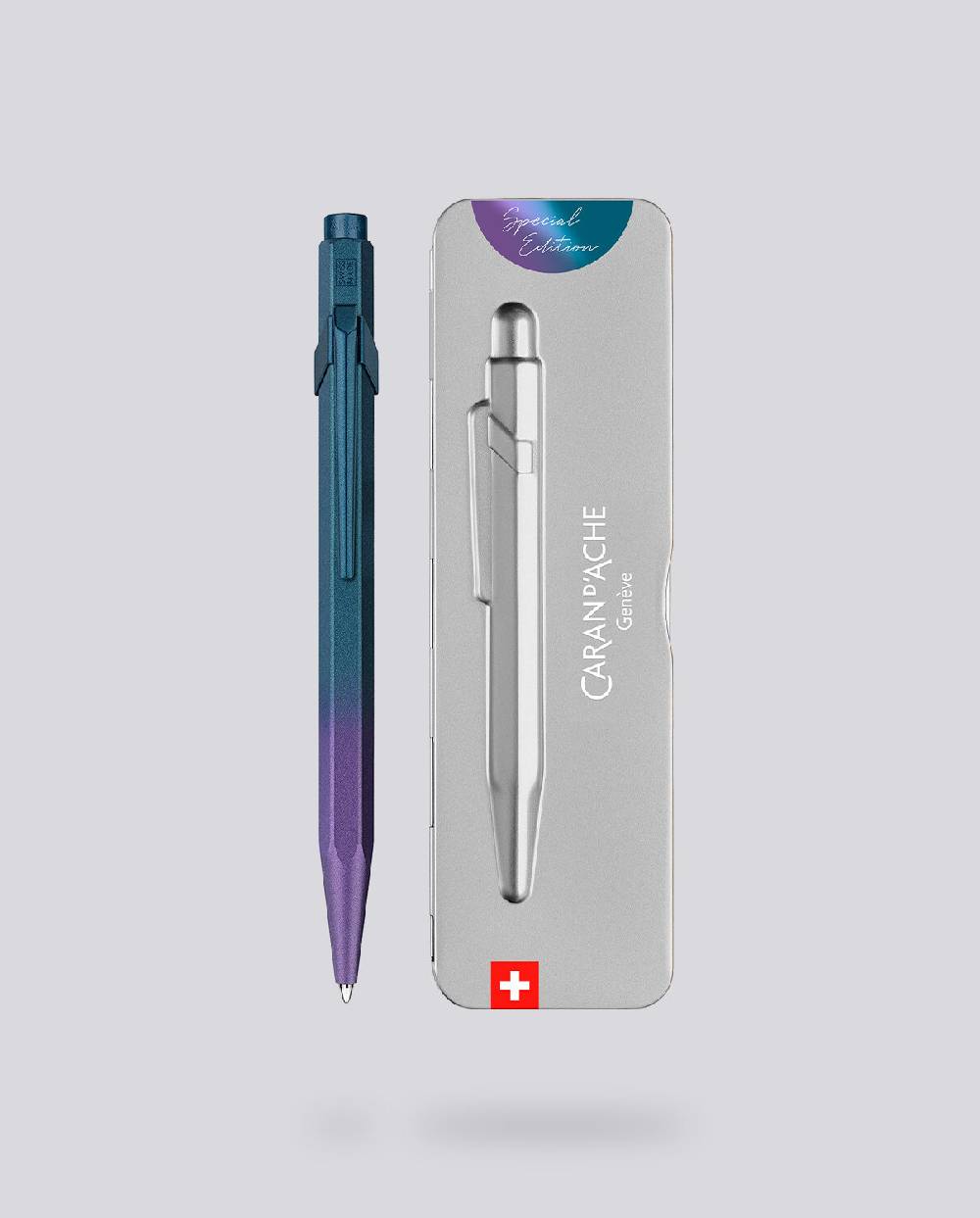 Nuuna Kugelschreiber Caran d'Ache 849 Claim Your Style Edition Purple Ocean mit Etui