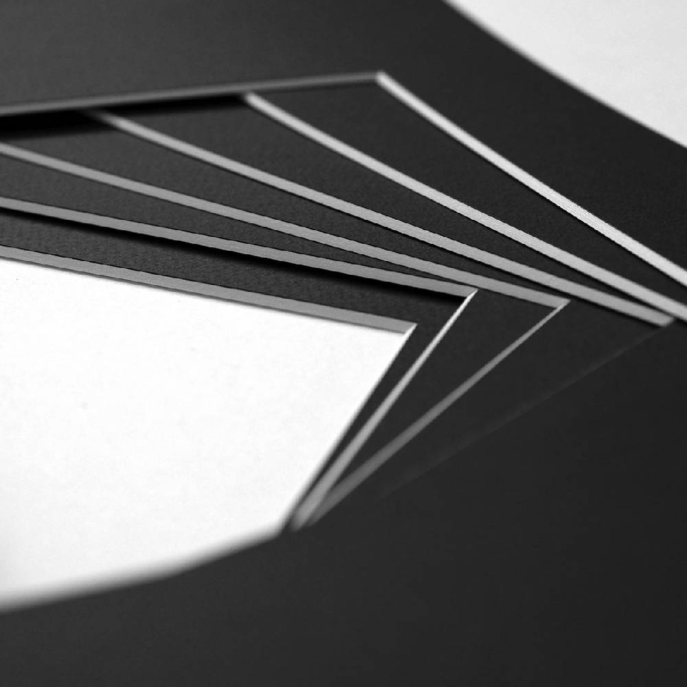 Photolini Passepartout Schwarz Begrenzt auf 3 Tage