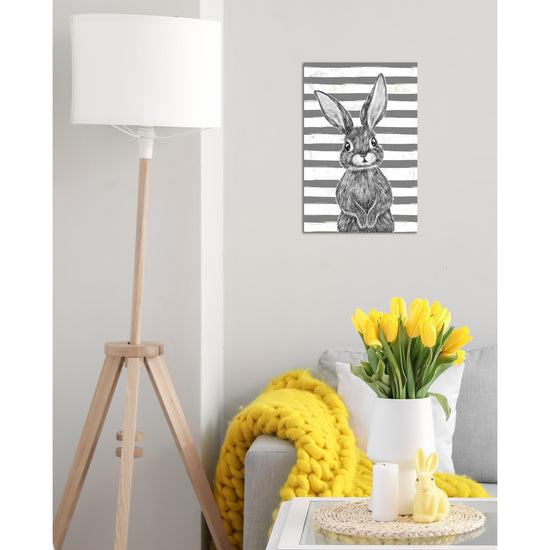 Queen Kerosin Blechschild - Black Rabbit with stripes Im Verkauf