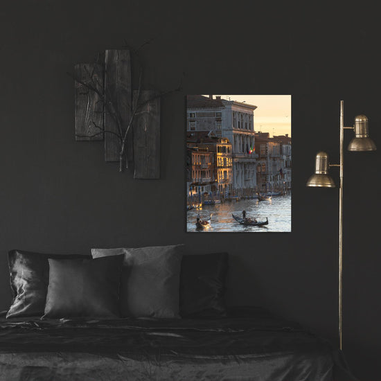 Queen Kerosin Acrylglasbild - VENICE GONDOLIERS AND FLAG-2 Online Shopping