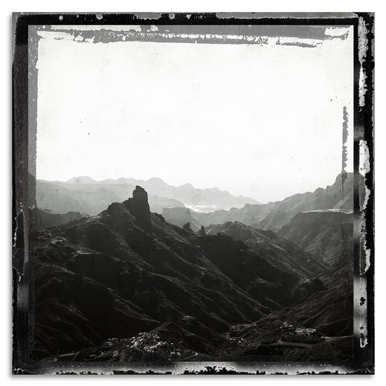 Queen Kerosin Acrylglasbild - Barren Landscape Kostenloser Versand international