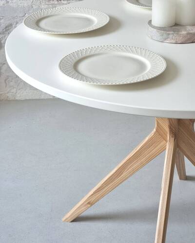 Ragaba JUBI BOLD Round Dining Table 110cm Oak Sage Green Lagerräumung
