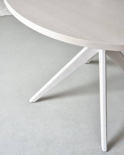 Ragaba JUBI BOLD Round Dining Table 110cm White Ashwood Top Angebot