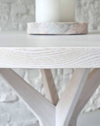 Ragaba JUBI BOLD Round Dining Table 110cm White Ashwood Top Angebot