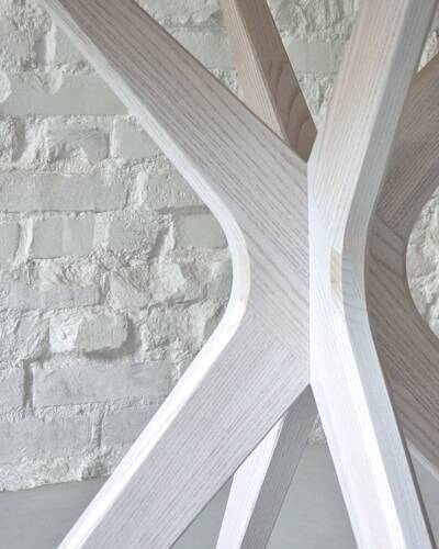 Ragaba JUBI BOLD Round Dining Table 110cm White Ashwood Top Angebot