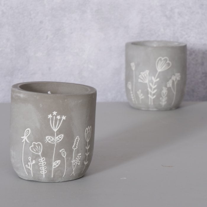 Schöner Leben Kerzentopf aus Beton mit floraler Gravur 8,5x8,5cm mit 12 Std Brenndauer, 1 Stk Riesige Rabatte