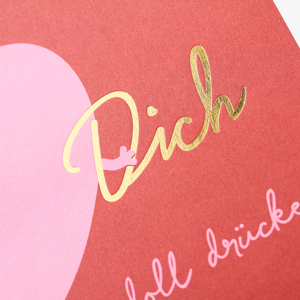 Schöner Leben Postkarte LASS DICH GANZ DOLL DRÜCKEN Herz rot pink 105x148mm von Grafik Werkstatt Speichern exportieren